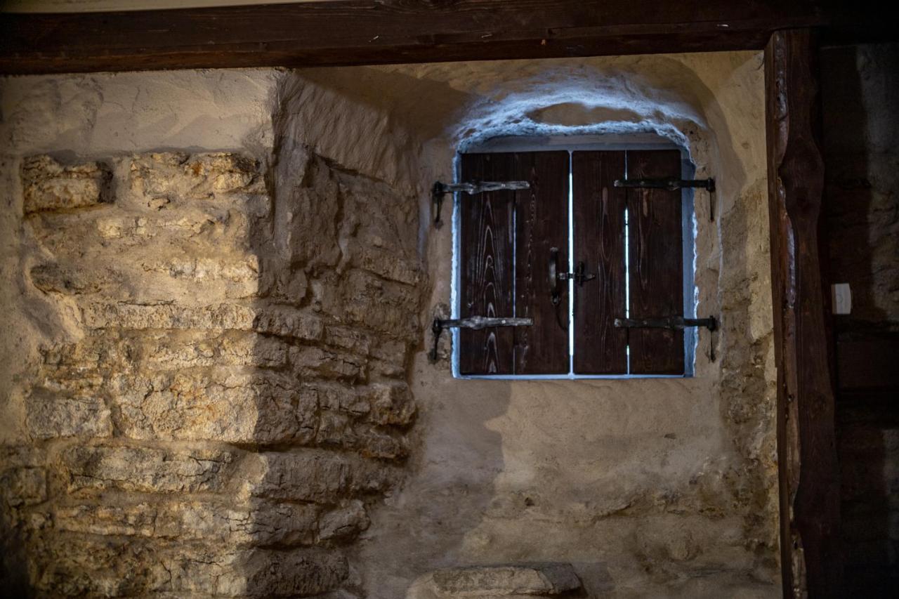 Roofs Of The Old Tallinn Guest House エクステリア 写真